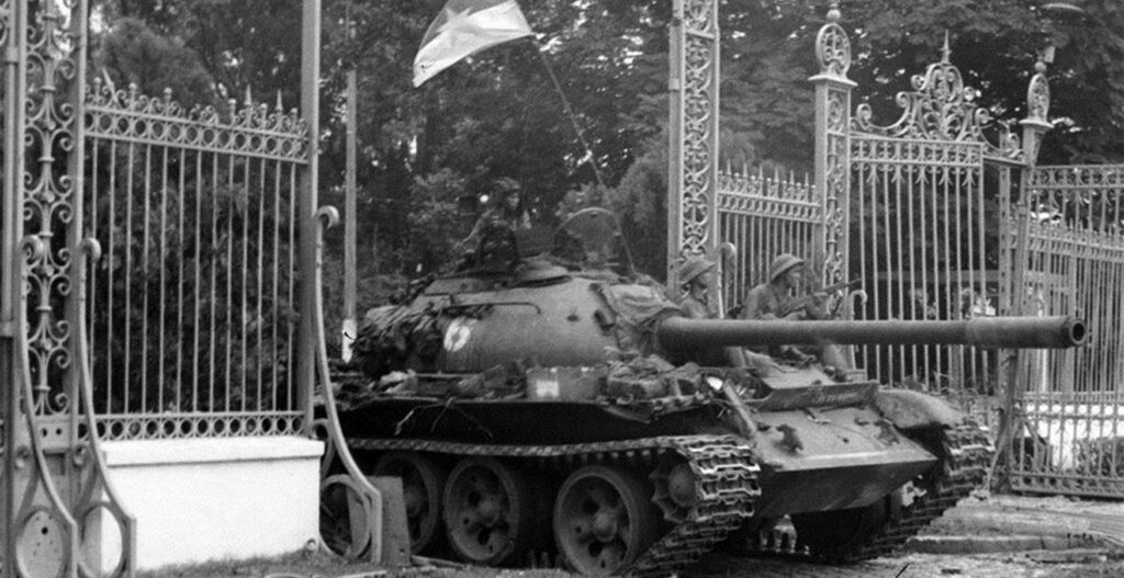 Chào mừng ngày lễ 30/4 19 ngày giải phóng năm 1975